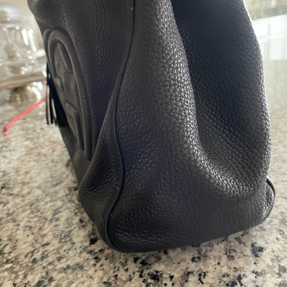 Black Gucci tote bag with gold hardware - Picture 12 of 15